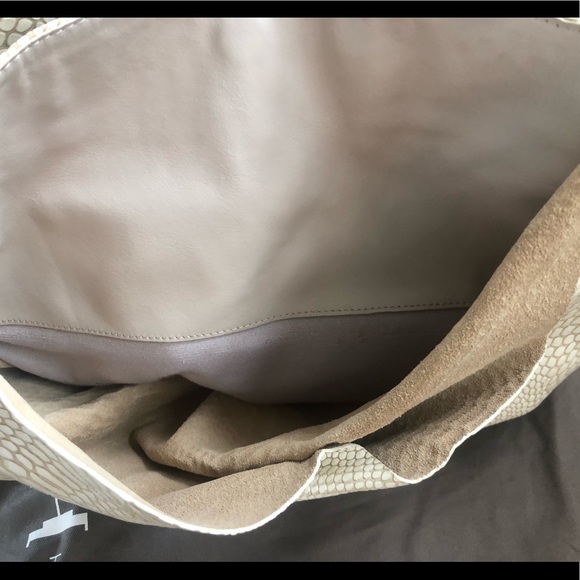 New NWT Halston Heritage cream beige leather croc patent shoulder hobo bag - Picture 8 of 10